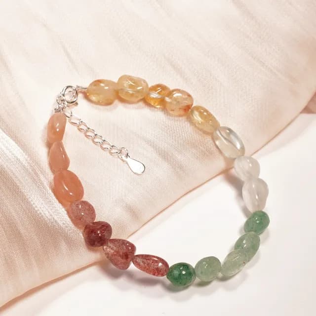 Vòng đá gần tròn nhiều màu: thạch anh vàng, trắng, xanh, dâu tây, sunstone, khoá bạc